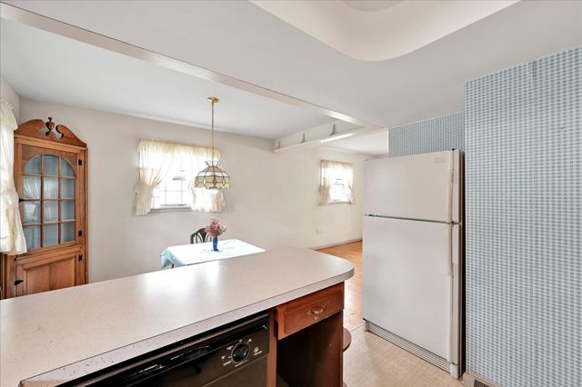 3206 NOLT RD, Lancaster, PA 17601