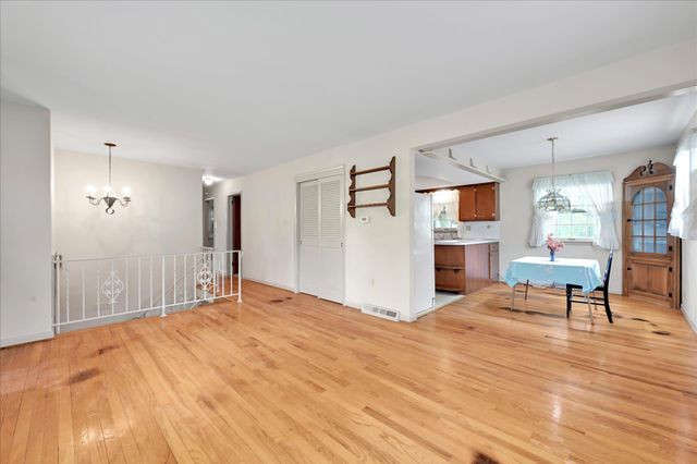 3206 NOLT RD, Lancaster, PA 17601