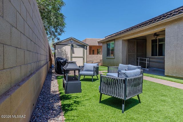 6477 W Wolf Valley Way, Tucson, AZ 85757