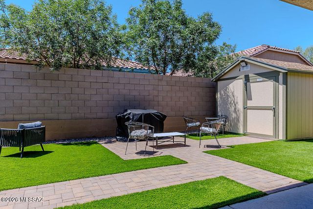 6477 W Wolf Valley Way, Tucson, AZ 85757