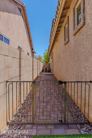 6477 W Wolf Valley Way, Tucson, AZ 85757