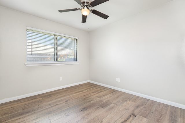 4706 Silverthorn Drive, Mesquite, TX 75150