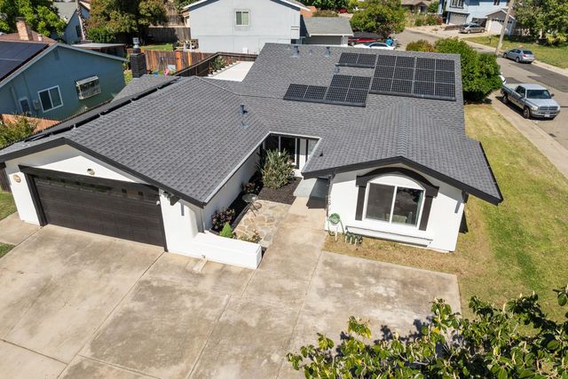 2366 Cheim Blvd, Marysville, CA 95901