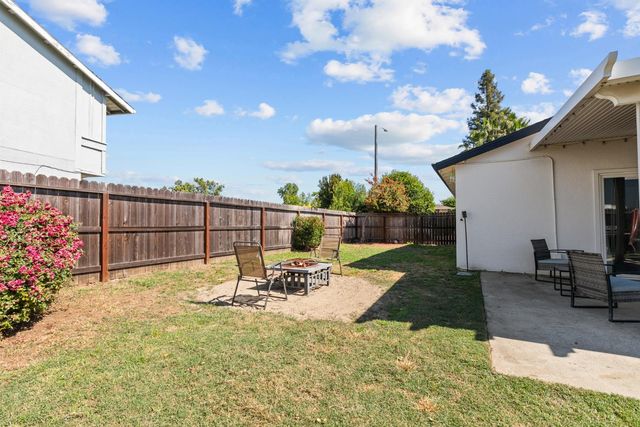 2366 Cheim Blvd, Marysville, CA 95901