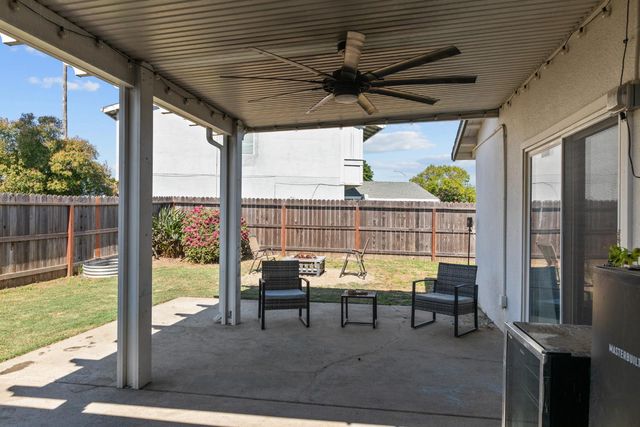 2366 Cheim Blvd, Marysville, CA 95901