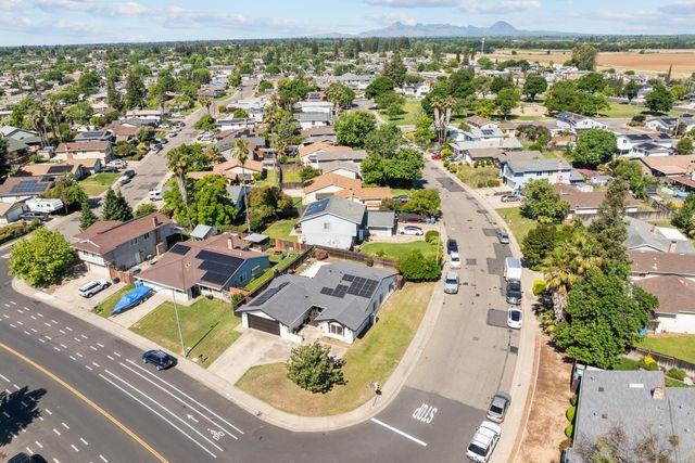 2366 Cheim Blvd, Marysville, CA 95901