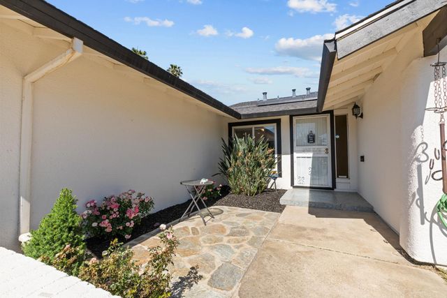 2366 Cheim Blvd, Marysville, CA 95901