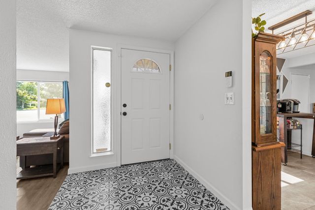 2366 Cheim Blvd, Marysville, CA 95901