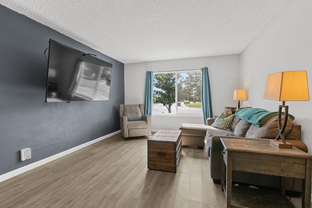 2366 Cheim Blvd, Marysville, CA 95901