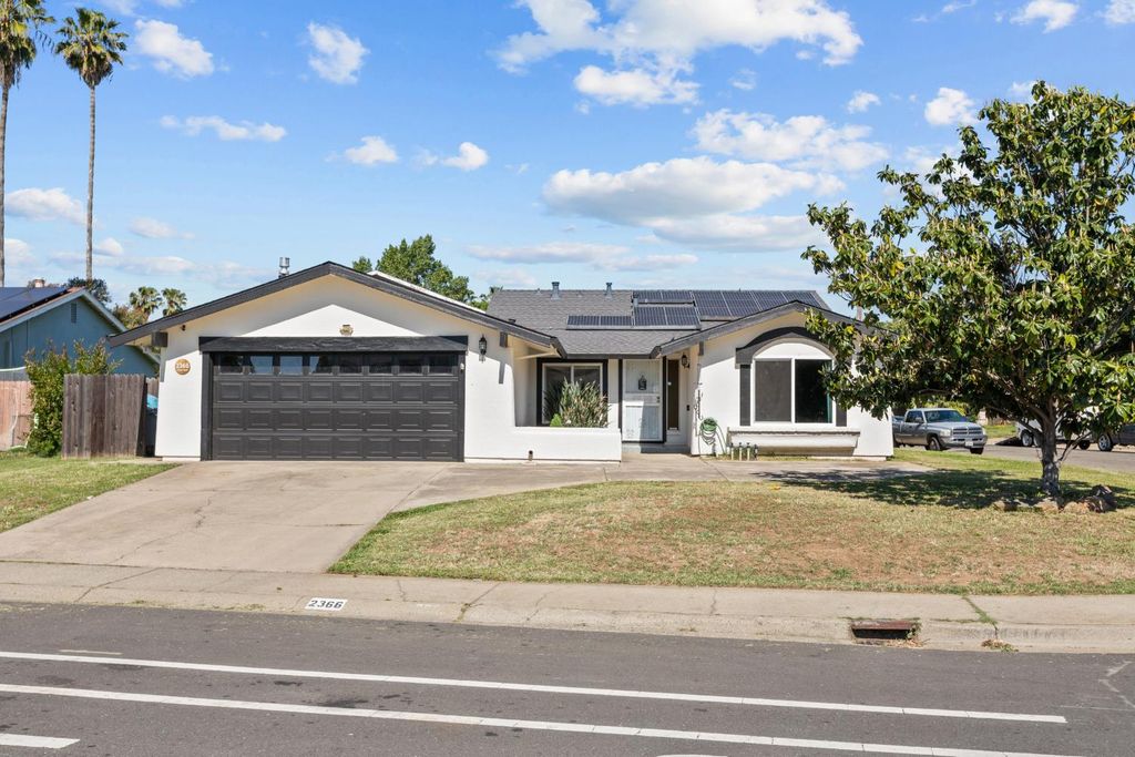 2366 Cheim Blvd, Marysville, CA 95901