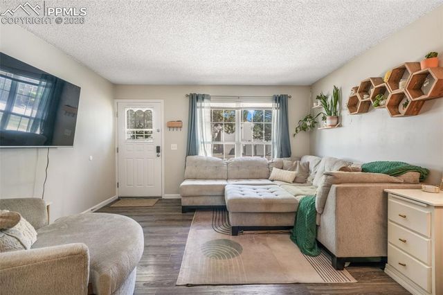 3553 Queen Anne Way, Colorado Springs, CO 80917