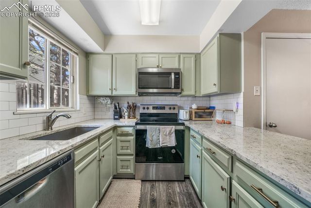 3553 Queen Anne Way, Colorado Springs, CO 80917