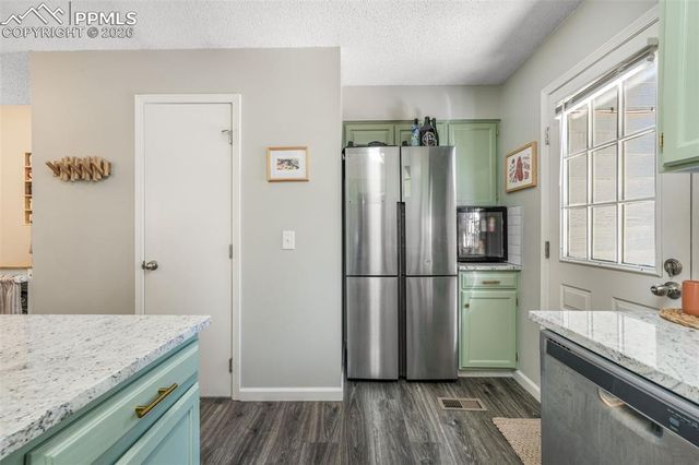3553 Queen Anne Way, Colorado Springs, CO 80917
