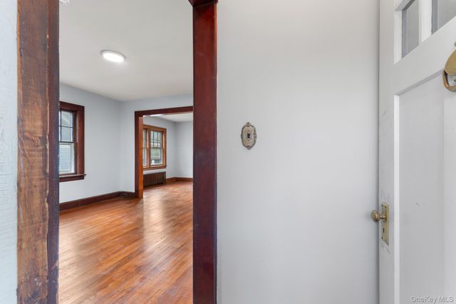 16 Oak Terrace, Suffern, NY 10901