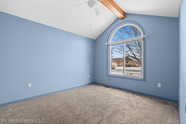 53114 Ridgewood Drive, Chesterfield Township, MI 48051