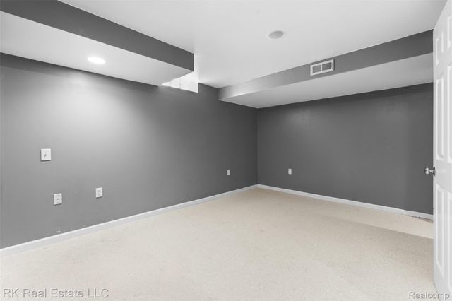 53114 Ridgewood Drive, Chesterfield Township, MI 48051