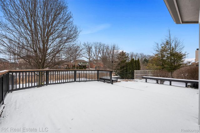 53114 Ridgewood Drive, Chesterfield Township, MI 48051