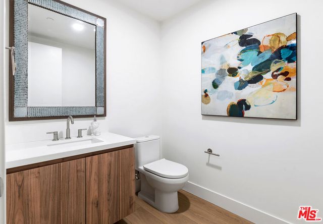 3651 Regal Place 303, Los Angeles, CA 90068