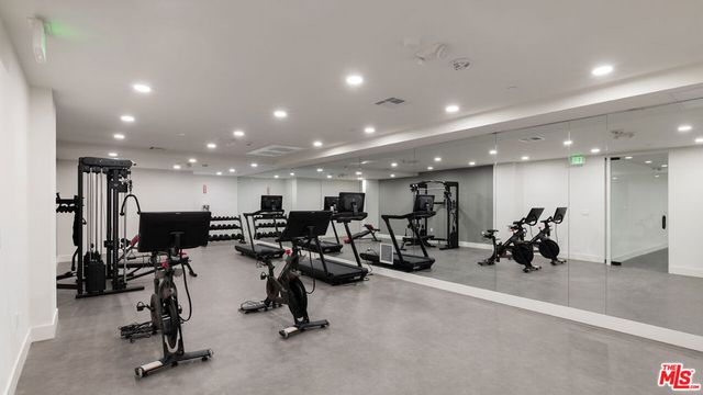 3651 Regal Place 303, Los Angeles, CA 90068