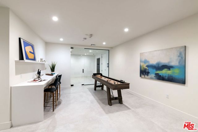 3651 Regal Place 303, Los Angeles, CA 90068