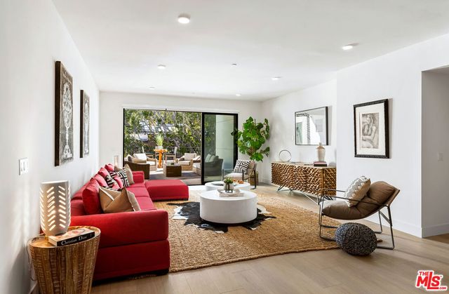 3651 Regal Place 303, Los Angeles, CA 90068