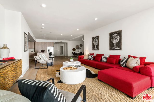 3651 Regal Place 303, Los Angeles, CA 90068