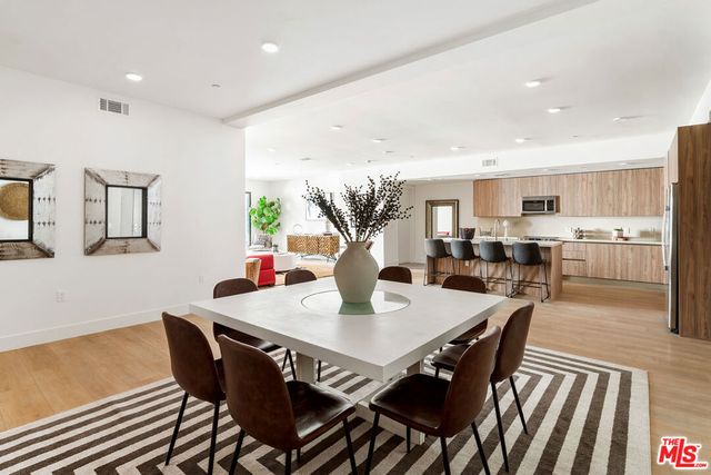 3651 Regal Place 303, Los Angeles, CA 90068