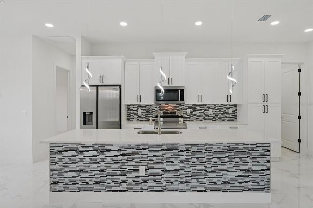 12 SE 17TH AVENUE, Cape Coral, FL 33990