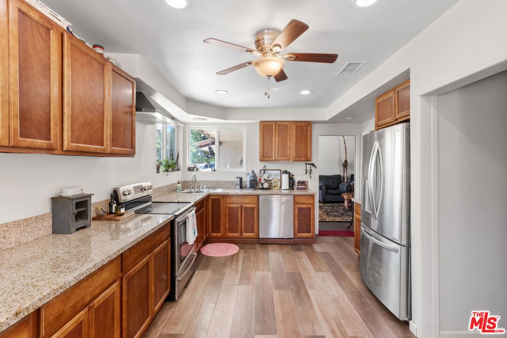 30325 N Brandywine Canyon Road, Canyon Country, CA 91351 — photo 4