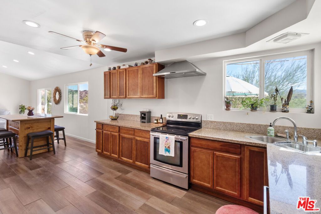 30325 N Brandywine Canyon Road, Canyon Country, CA 91351 — photo 5