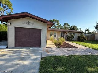 9169 Shaddock RD E, Fort Myers, FL 33967