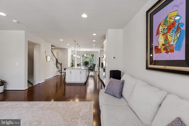 510 HARBORVIEW DR, National Harbor, MD 20745