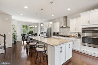 510 HARBORVIEW DR, National Harbor, MD 20745