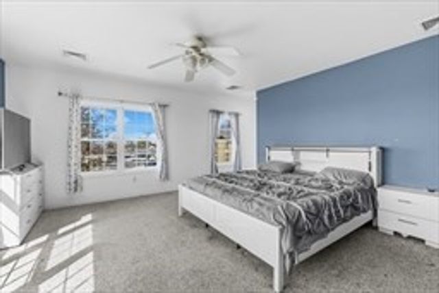 563 Woodman St, Fall River, MA 02724