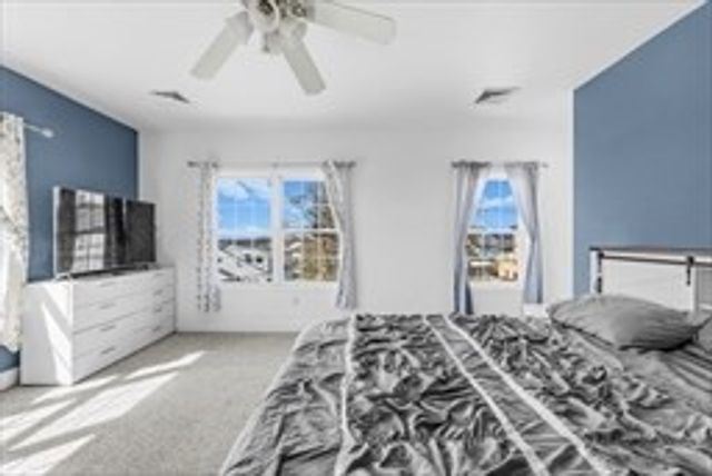 563 Woodman St, Fall River, MA 02724