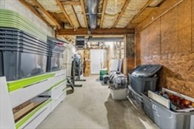 563 Woodman St, Fall River, MA 02724