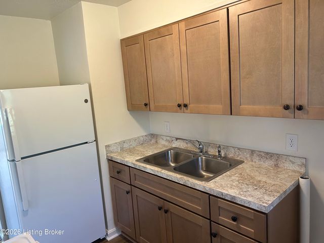 3007 Bowman Ave, Louisville, KY 40205