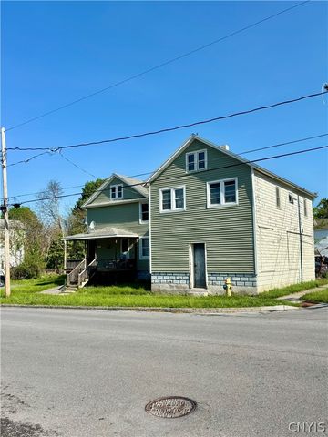 37 Perrine Street, Auburn, NY 13021