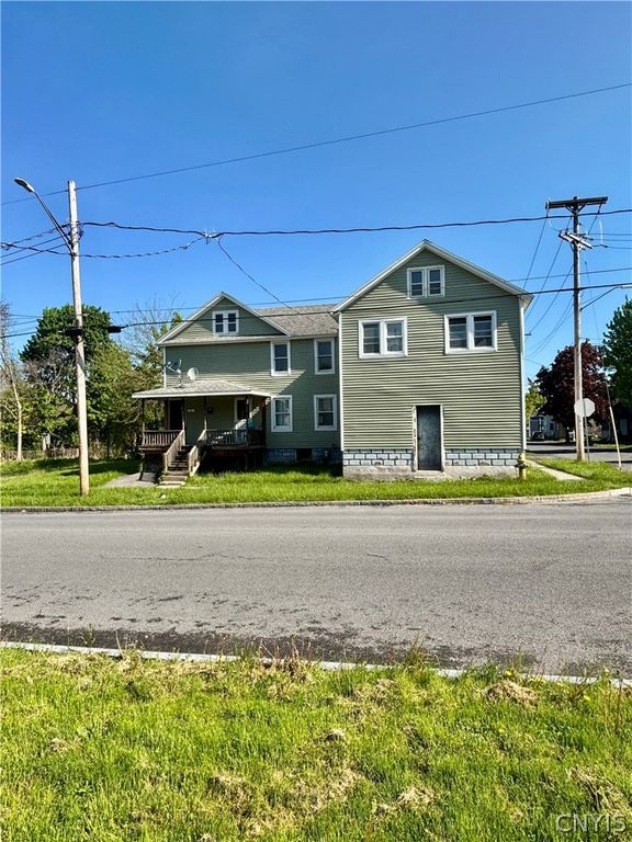 37 Perrine Street, Auburn, NY 13021