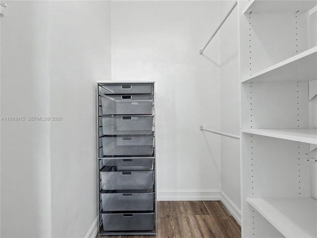 1900 N Bayshore Dr 3811, Miami, FL 33132