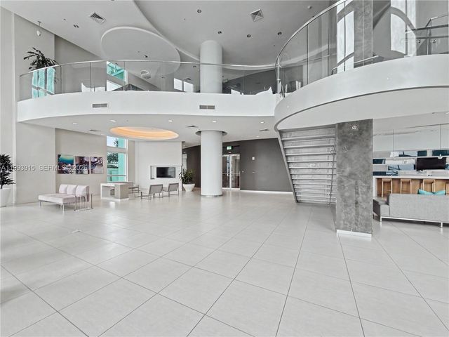 1900 N Bayshore Dr 3811, Miami, FL 33132