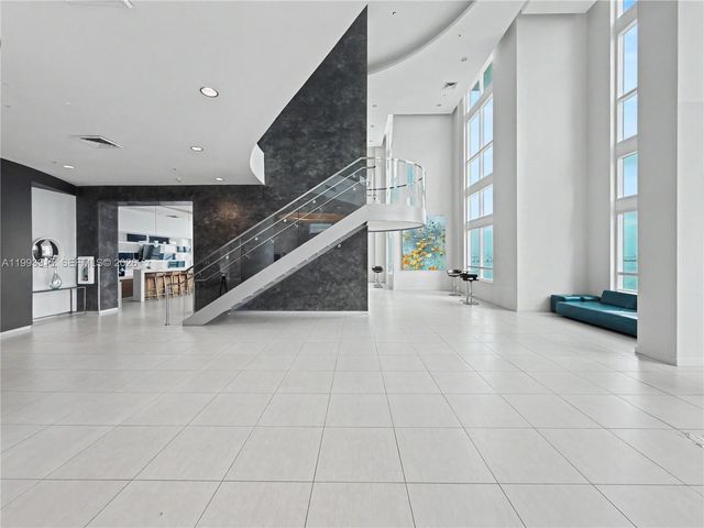 1900 N Bayshore Dr 3811, Miami, FL 33132