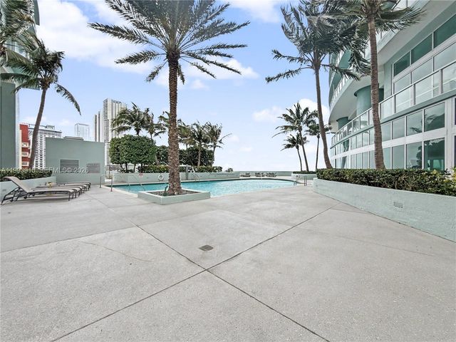 1900 N Bayshore Dr 3811, Miami, FL 33132