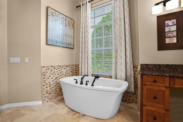 21300 SKY VISTA DRIVE, Land O Lakes, FL 34637