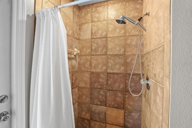 21300 SKY VISTA DRIVE, Land O Lakes, FL 34637