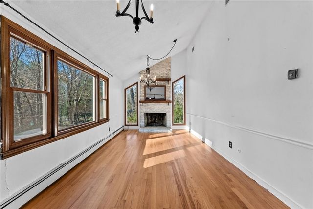 720 Grove St, Norwell, MA 02061