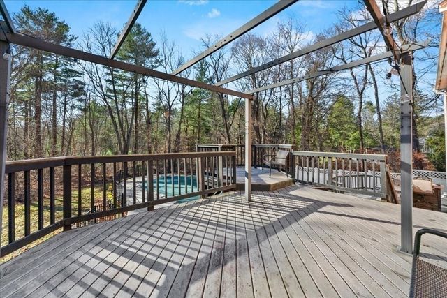 720 Grove St, Norwell, MA 02061