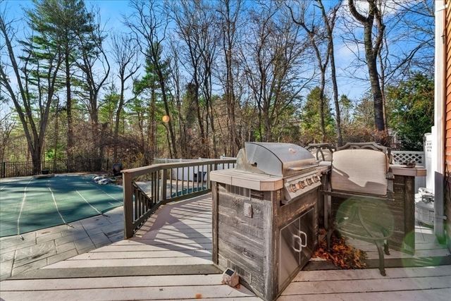 720 Grove St, Norwell, MA 02061