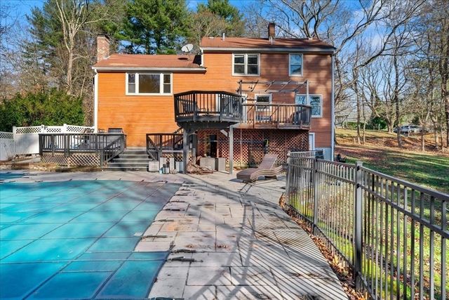 720 Grove St, Norwell, MA 02061