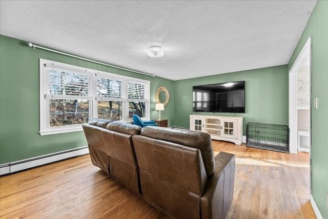 720 Grove St, Norwell, MA 02061